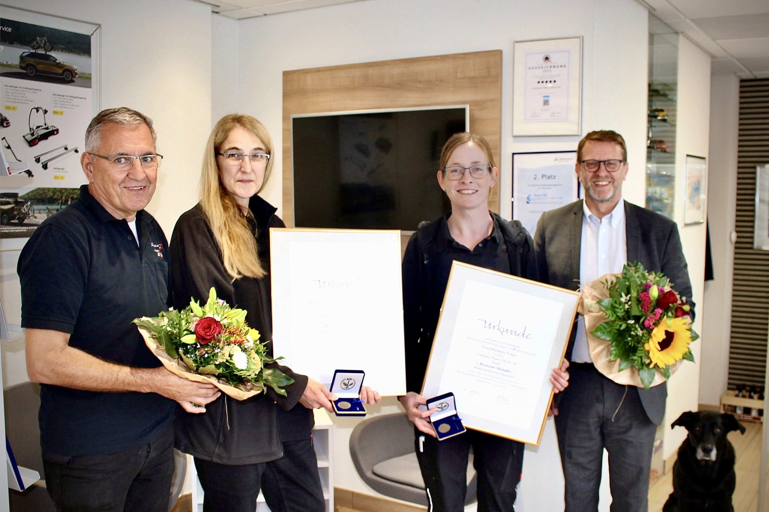Urkunden Überreichung 